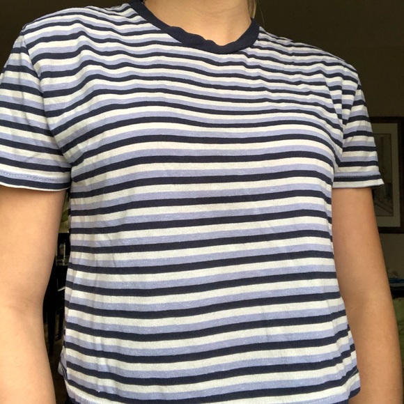 Brandy Melville shirt - Picture 2 of 3